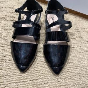 Cut out Dressy Flats